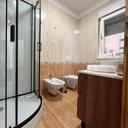 Basanija Fig Apartmán *